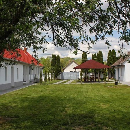 Das Blaue Haus Guesthouse - Kovacshida Zewnętrze zdjęcie