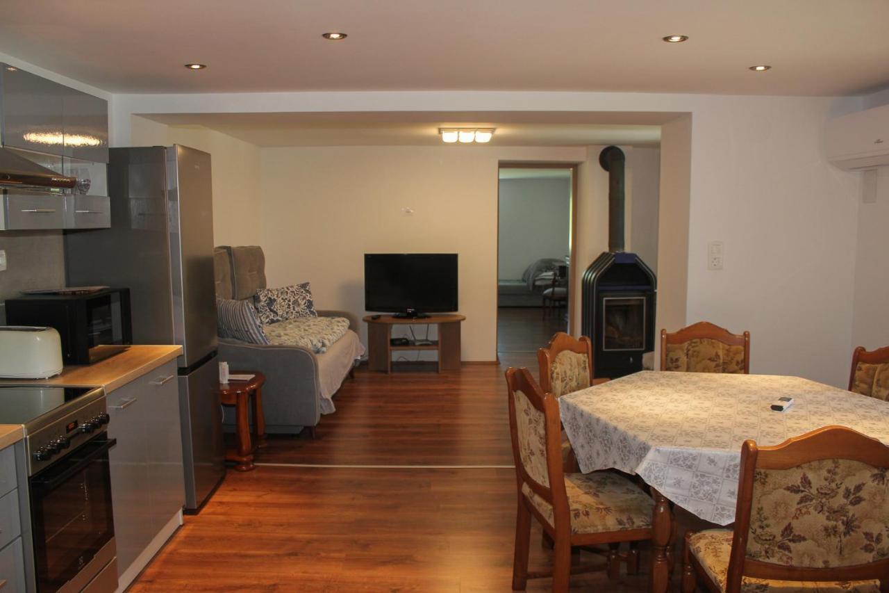Das Blaue Haus Guesthouse - Kovacshida Zewnętrze zdjęcie
